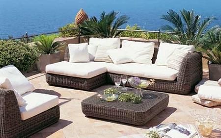 Enjoy your terrace! How to choose outdoor furniture
